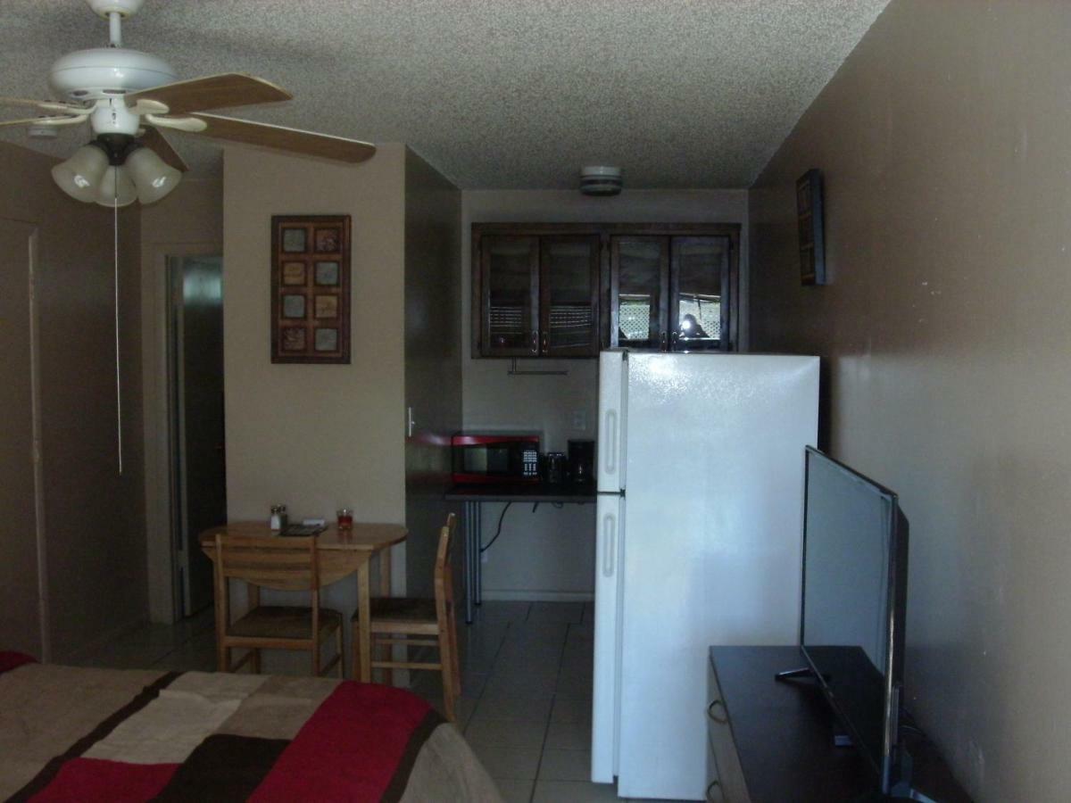 Ferienwohnung Newly Furnished Large, Clean, Quiet Private Unit Fort Lauderdale Exterior foto